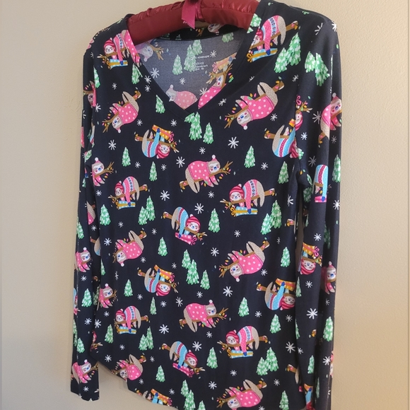 4/$15 SALE No Boundaries | Black Slouth Long Sleeve v-neck Top Pajama Large EUC - Picture 3 of 6